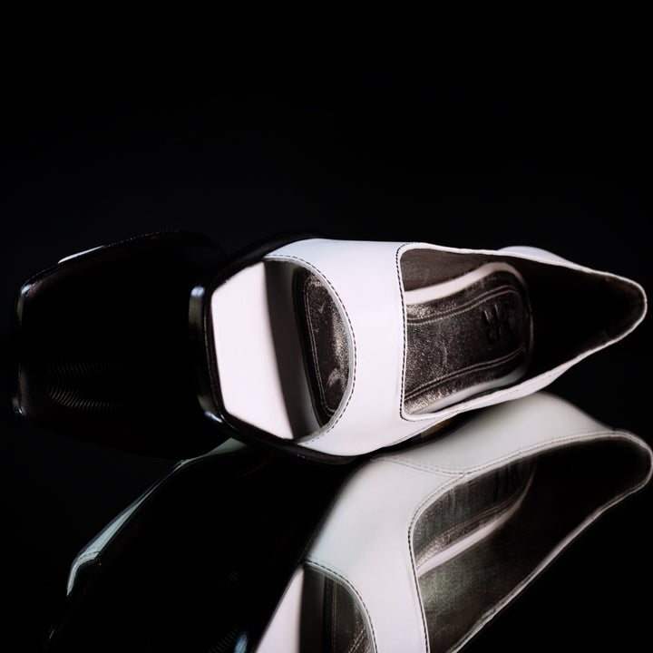 Di Carol Pelica Branca