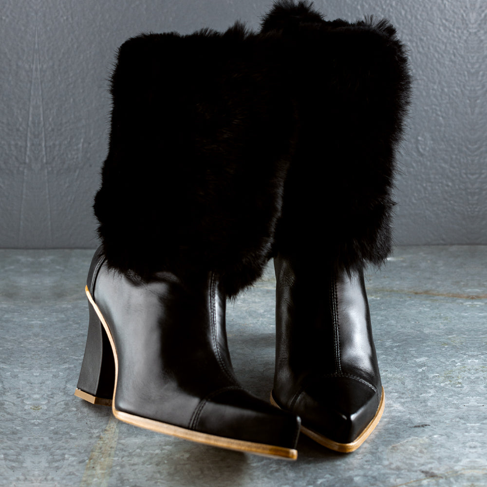 Manu Lima Pelica Preta