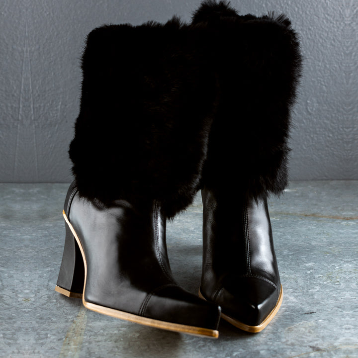 Manu Lima Pelica Preta